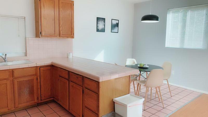 شقة Pasadena Single House 3B1B 三房一厅一厨一浴 المظهر الخارجي الصورة